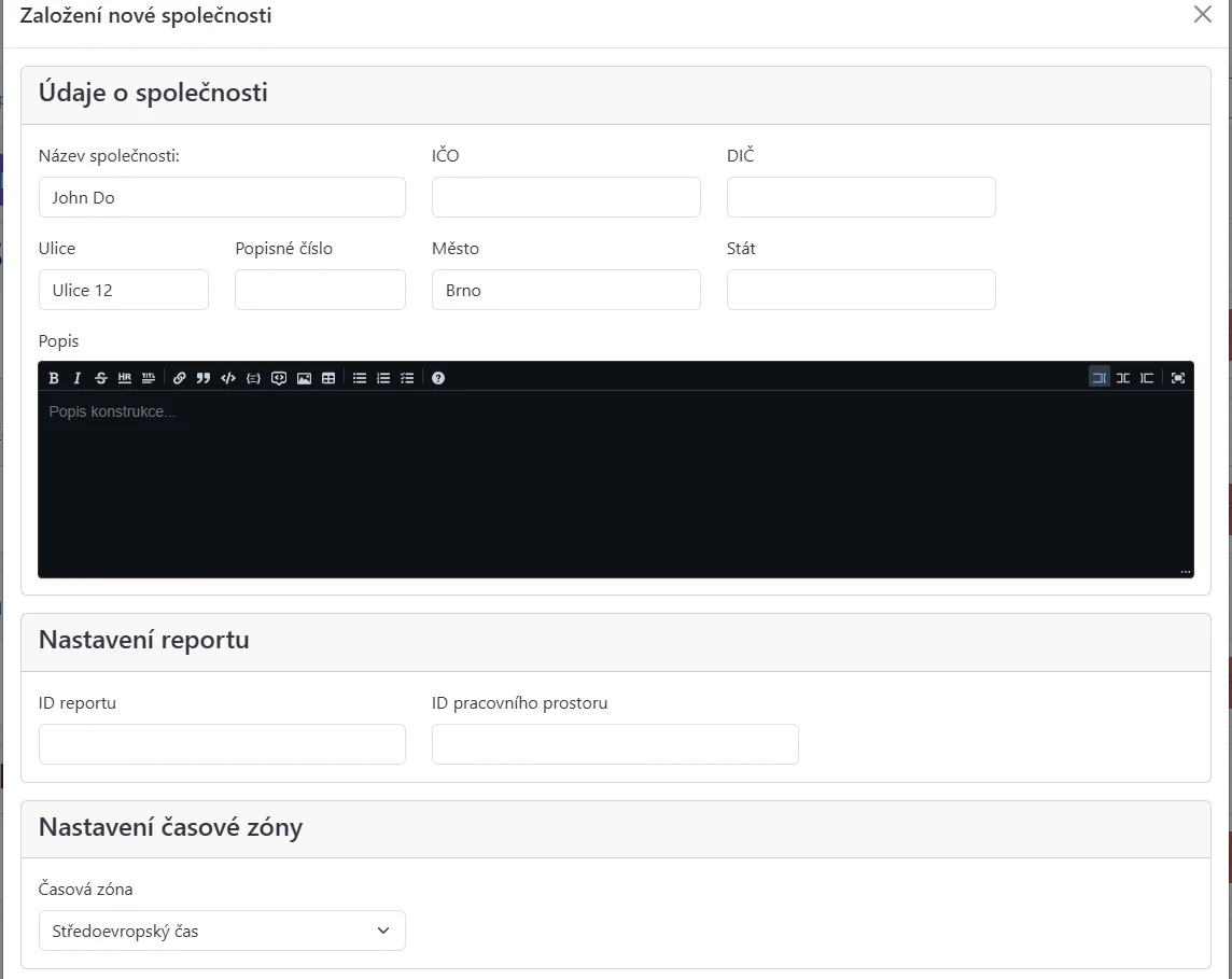 Snímek obrazovky: Rozbalená karta Organizace s editovatelnými poli a tlačítkem Uložit